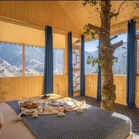 Villa Into The Woods Treehouse Jibhi Extérieur photo