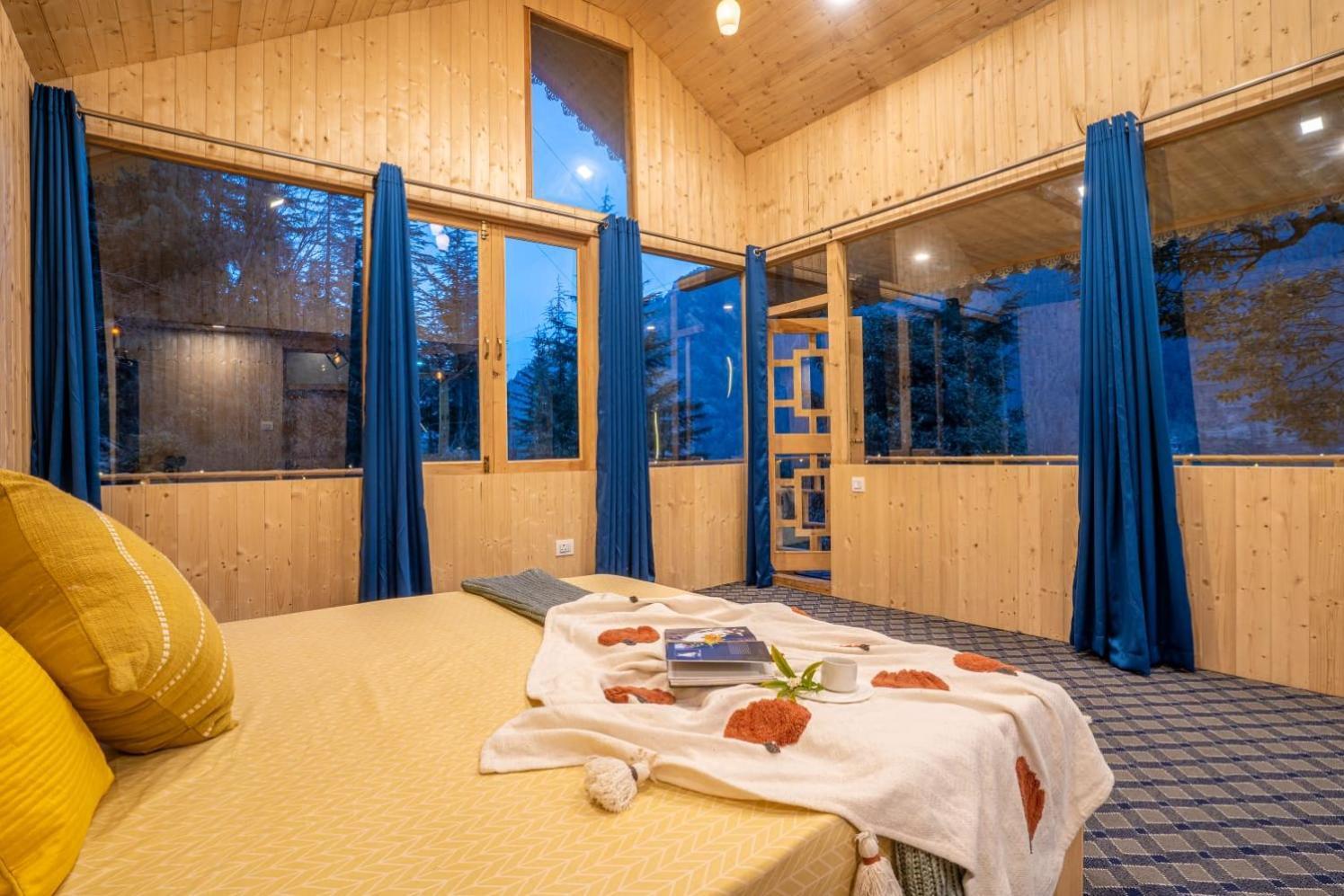 Villa Into The Woods Treehouse Jibhi Extérieur photo