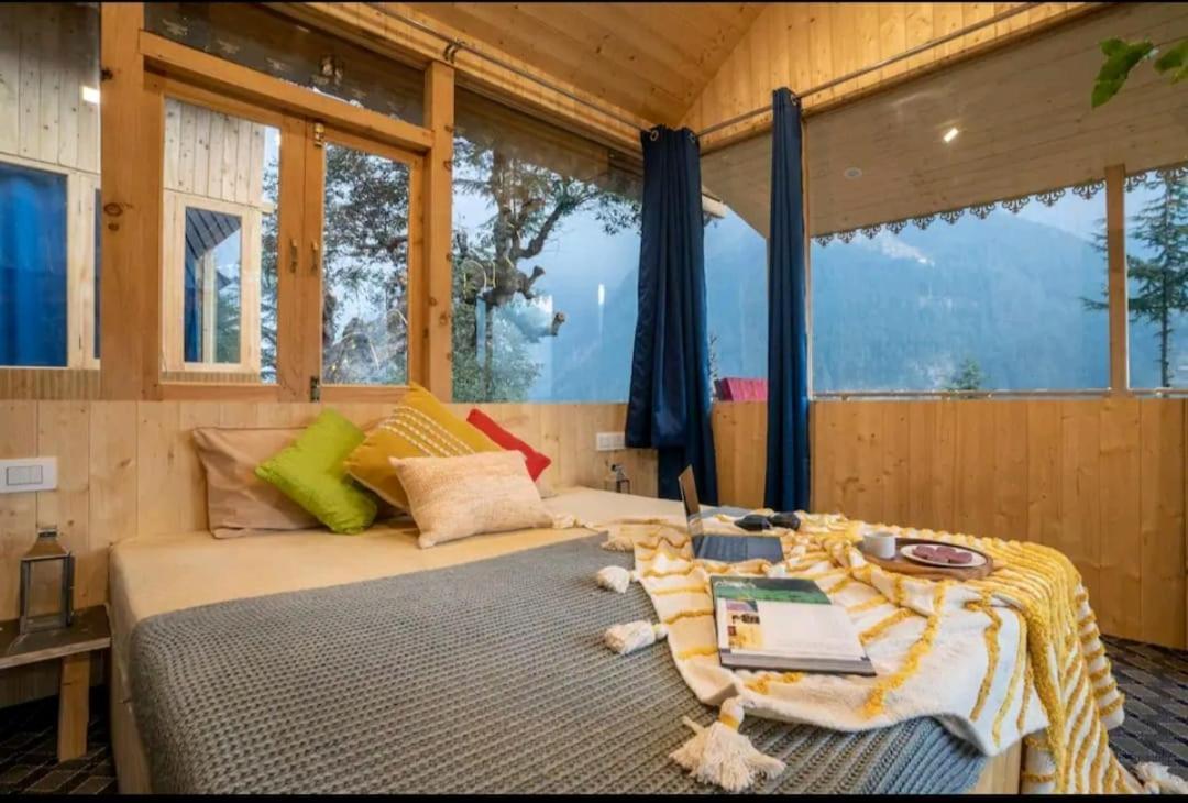 Villa Into The Woods Treehouse Jibhi Extérieur photo